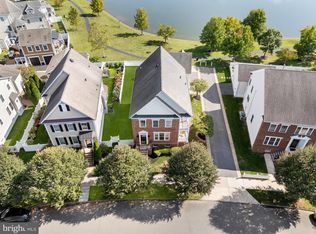 18 North St, Robbinsville, NJ