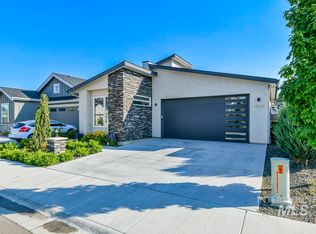 1928 E Presidential Dr, Meridian, ID 83642
