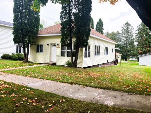 870 3rd Ave N, Park Falls, WI 54552