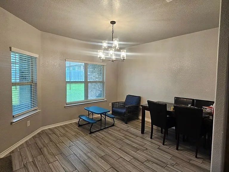 5304 La Terraza Ln — Photo 5