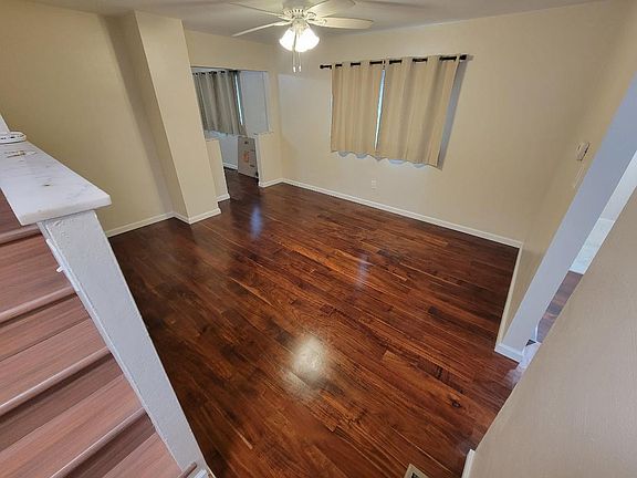 3rd image of 2849 Cherry St