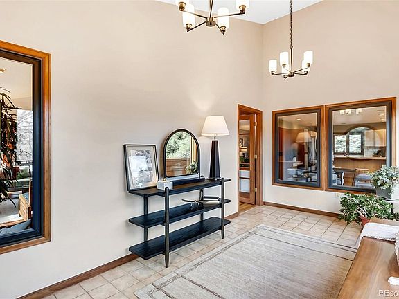 4th image of 6154 Meadowbrook Drive