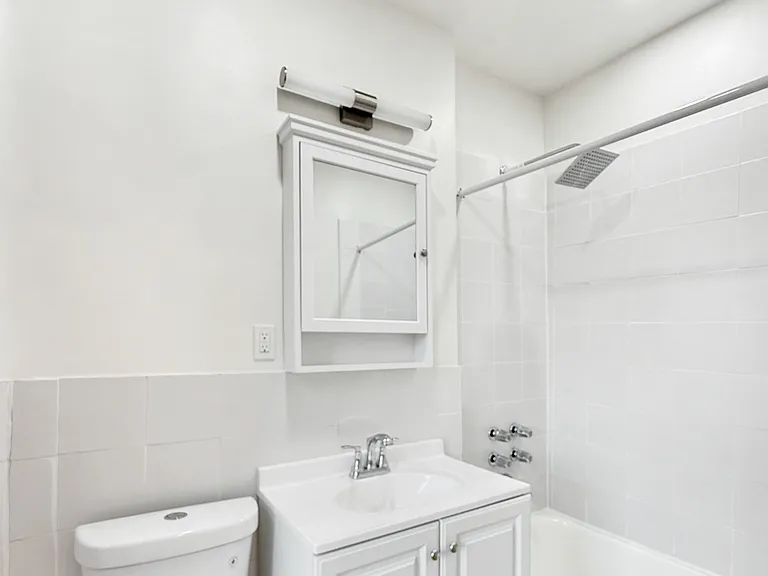1212 Ocean Ave #5E — Photo 8