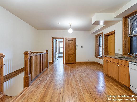 4th image of 2704 North Mildred #1R