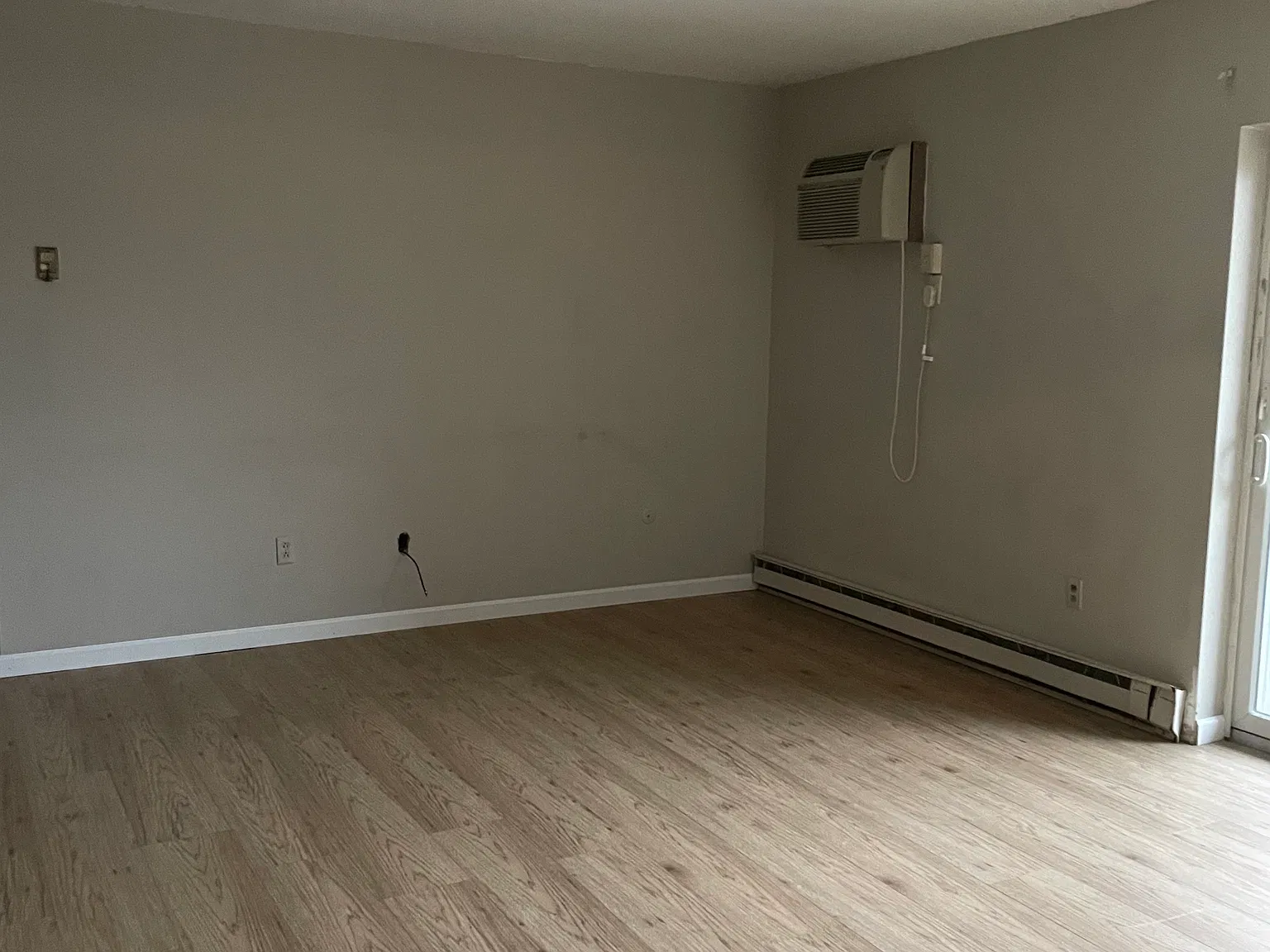 45 N Wade Ave — Photo 3