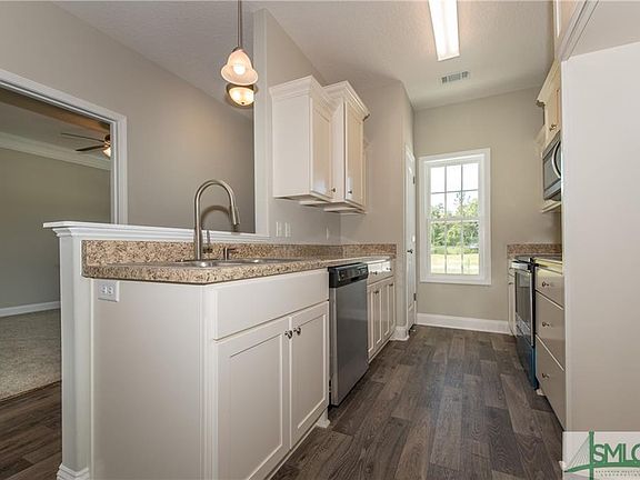 5th image of 61 Cole Ct SE
