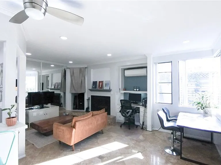 2575 E 19th St #17 — Photo 43