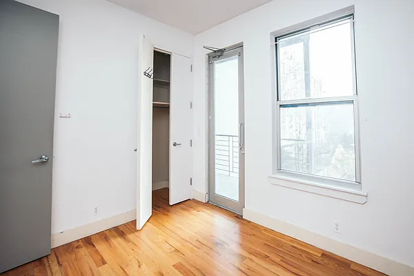 Rented by Nooklyn NYC LLC | media 27
