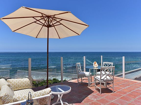 3rd image of 301 Vista De La Playa