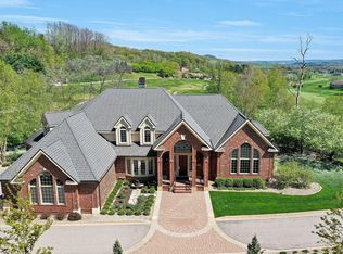 800 Country Club Ln, West Salem, WI 54650