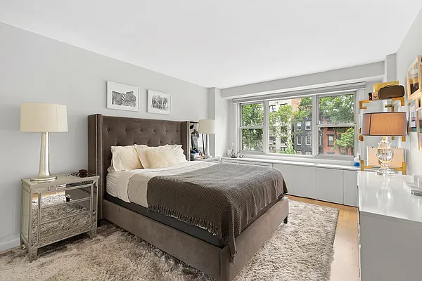 Sold by Compass | media 5