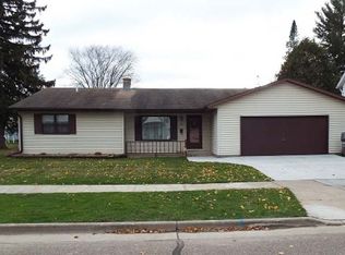 725 Badger Ave, Antigo, WI 54409