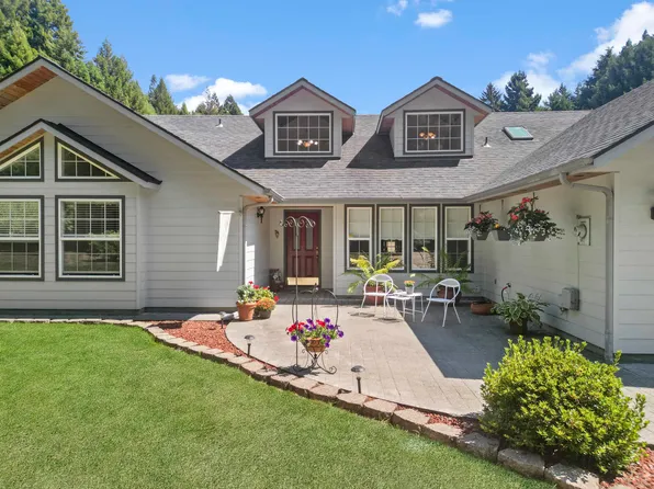 185 Boomer Ln, Crescent City, CA 95531