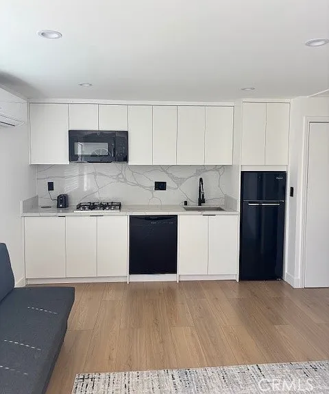 7247 Capistrano Ave — Photo 3