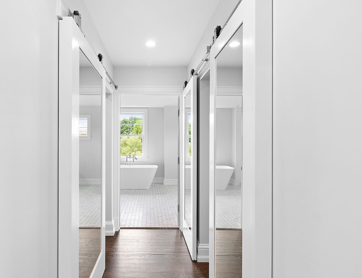  Primary Walk-In Closets