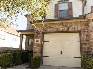 8011 Singing Sonnet Ln, Houston, TX 77072