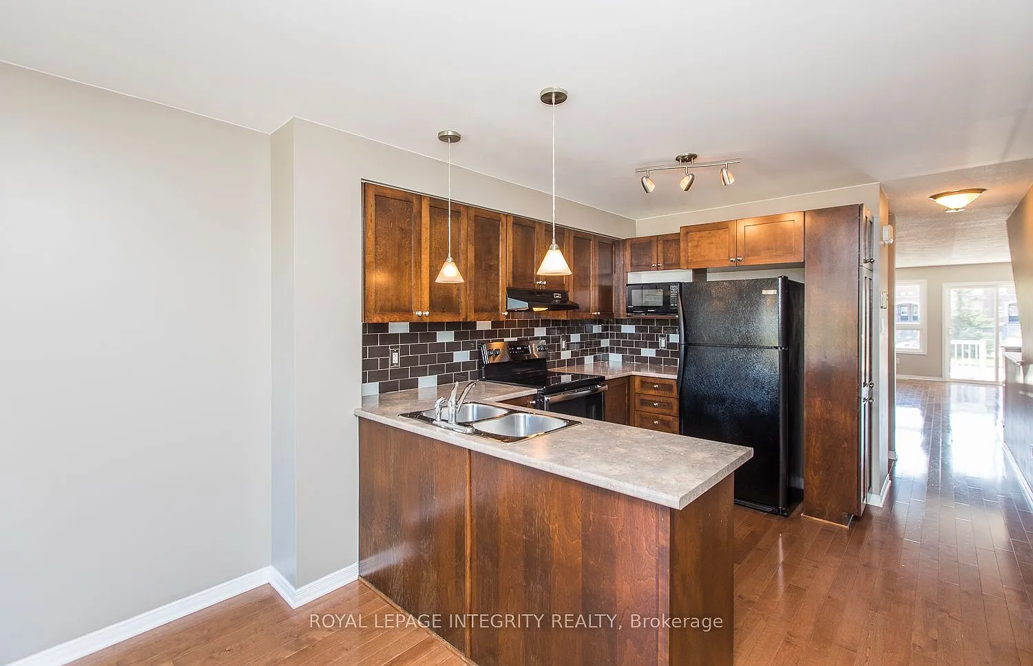 2 bed, $2,300 — Photo 4