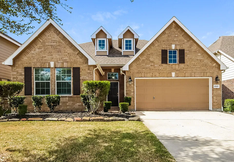 15119 Sun Glaze Ct