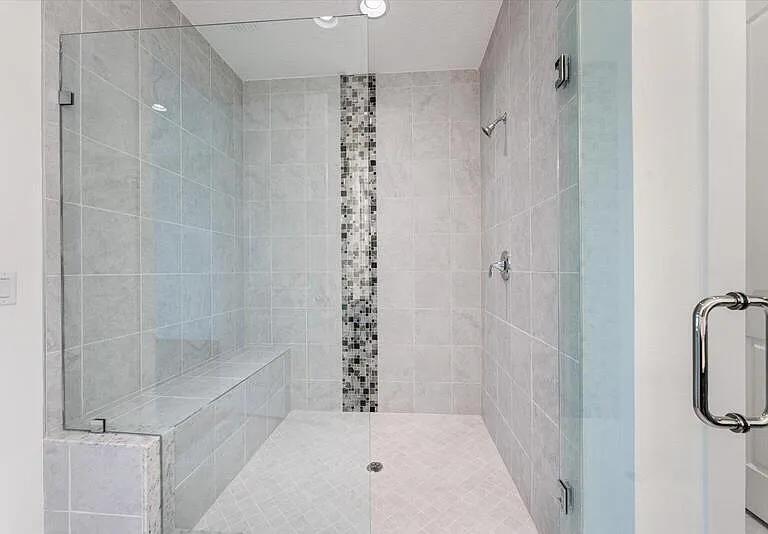 12546 Gross Pointe Dr — Photo 11
