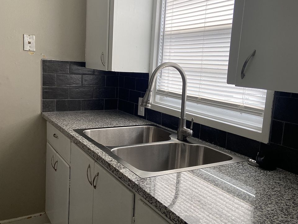 300 Cherry Hill Apartments Apt 5 300 Cherry Hill Dr North Little