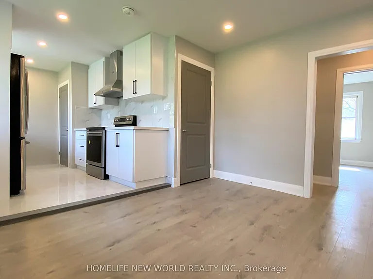 176 Eastdale St — Photo 4