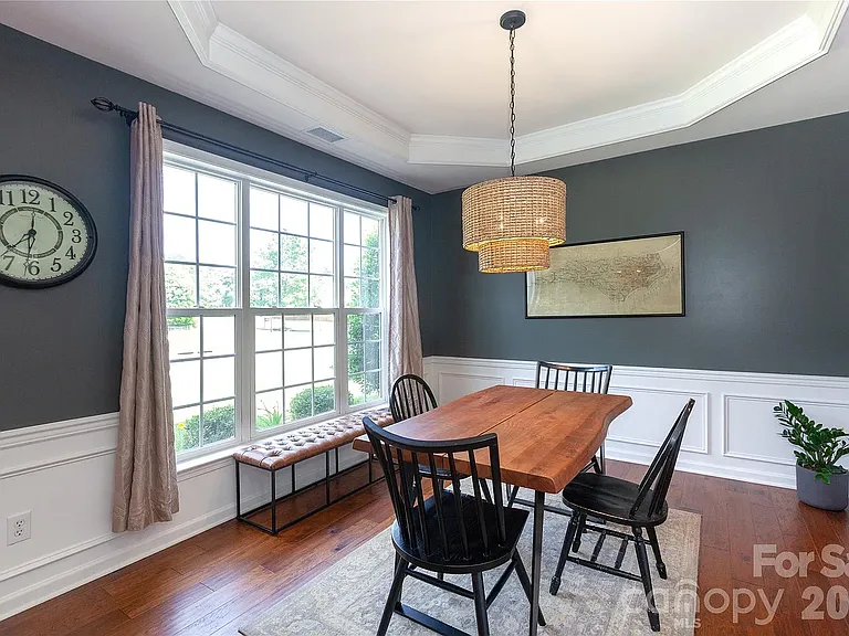 2304 Coltsgate Rd — Photo 21