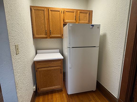 4th image of 403 Spring St APT 4