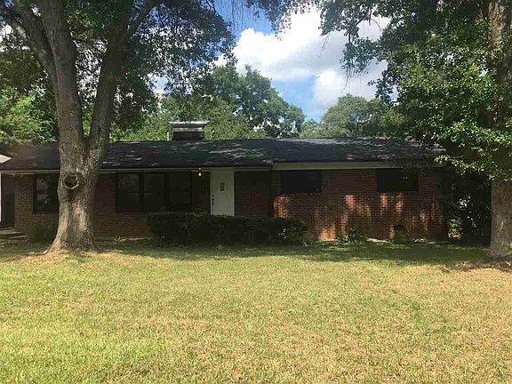 2nd image of 3101 Longbow Dr