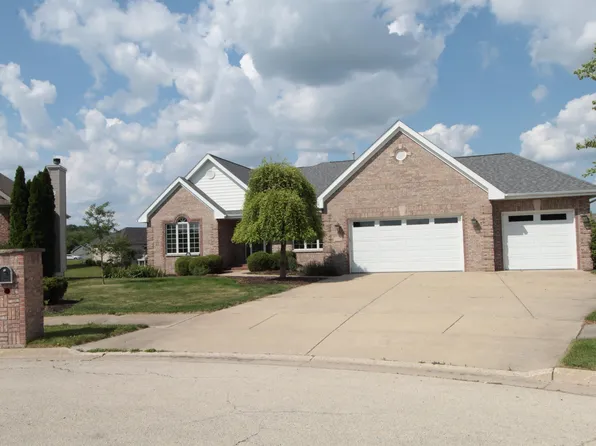 1288 Key Largo Ct, Machesney Park, IL 61103