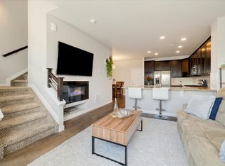 6605 Morrison Dr, Denver, CO 80221