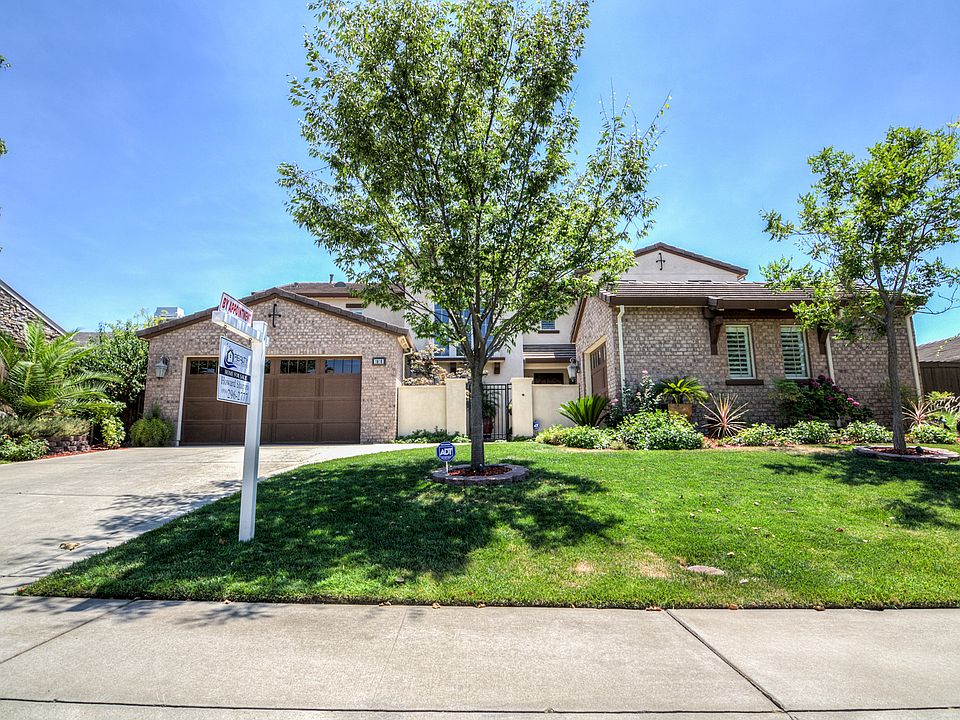2nd image of 1816 Sorrell Cir