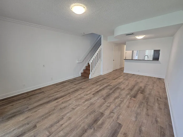 78 Simonton Cir — Photo 6