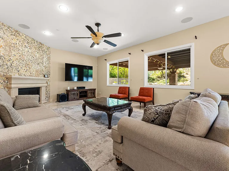 11638 Big Canyon Ln — Photo 26