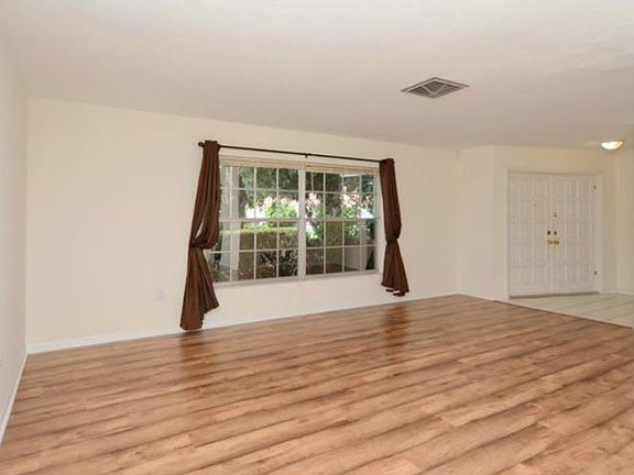 4th image of 3661 Allenwood St