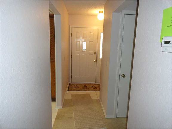 3rd image of 2 Yates Dr