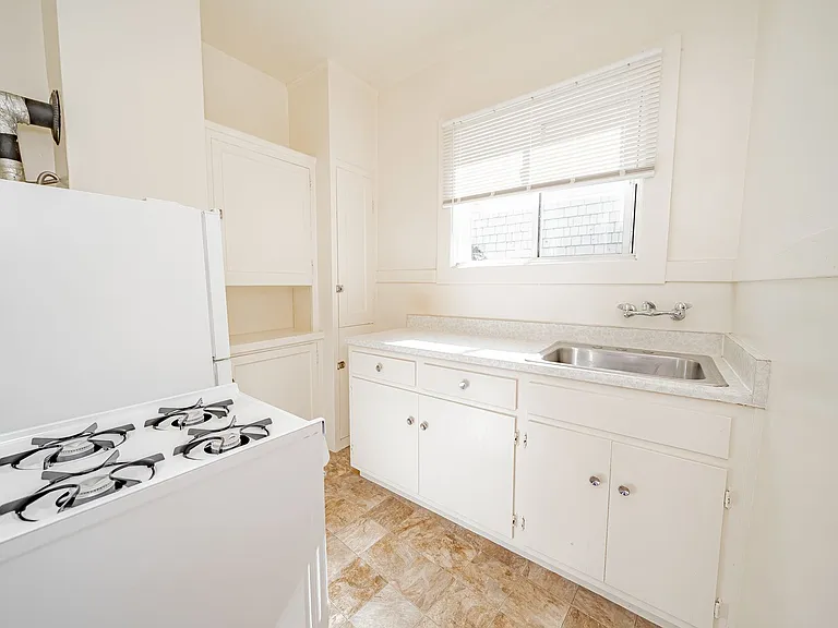 336 Wayne Avenue — Photo 6