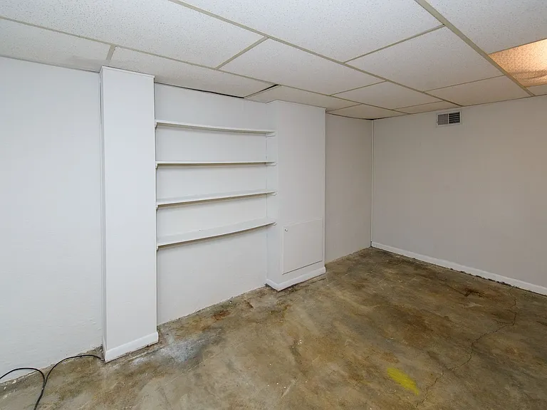 2656 Royal Glen Dr — Photo 29