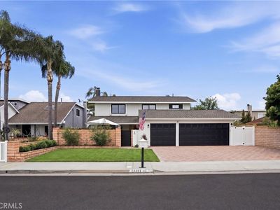 20082 Gothic Cir, Huntington Beach, CA, 92646