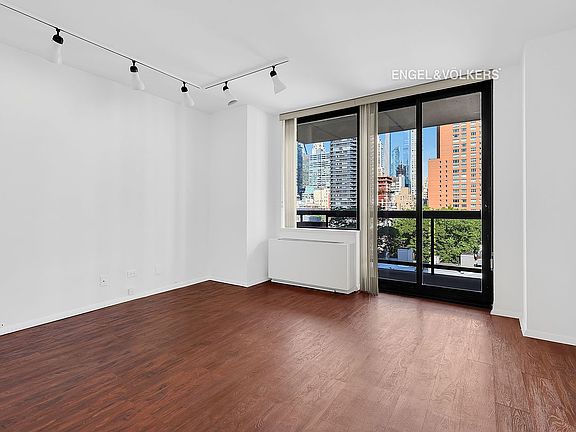 2nd image of 300 E 62nd St APT 801