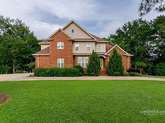 4th image of 56 Oak Dr