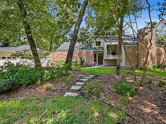 2nd image of 2314 Chestnut Oak Pl