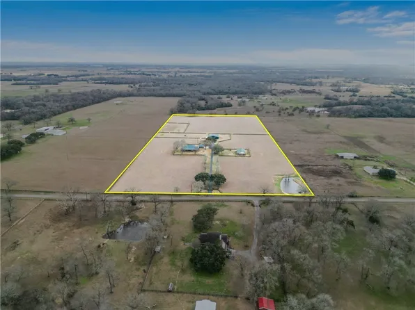 43641 Henson Rd, Hempstead, TX 77445