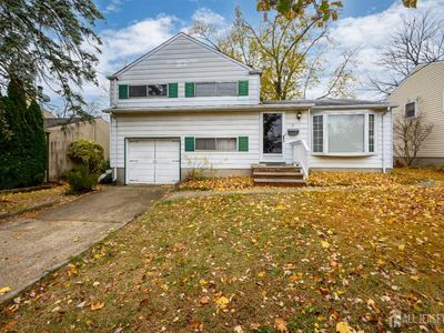 19 Sunrise Ter, Parlin, NJ, 08859