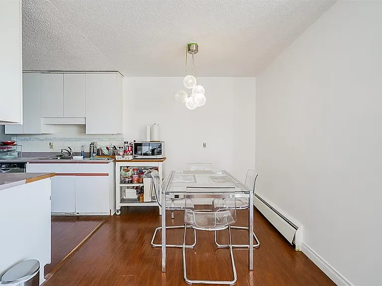 236 W 2nd St #109 — Photo 6