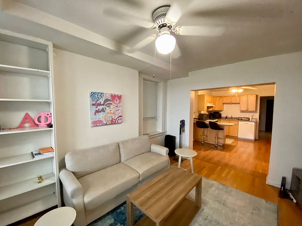 1st image of 2118 N Clifton Ave #G