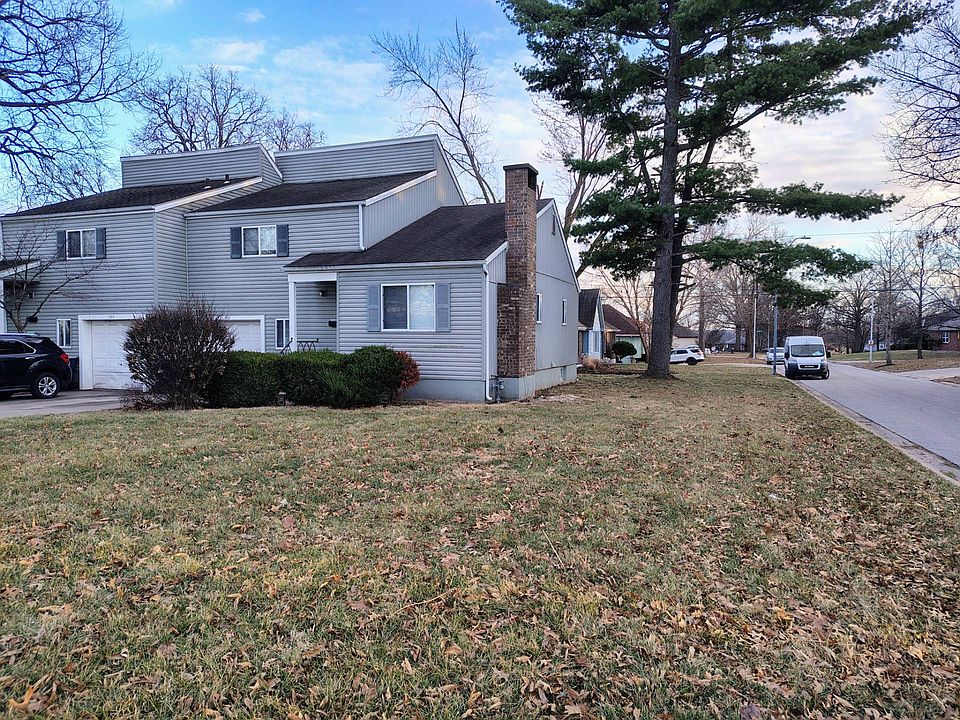 1st image of 1701 E 97th St