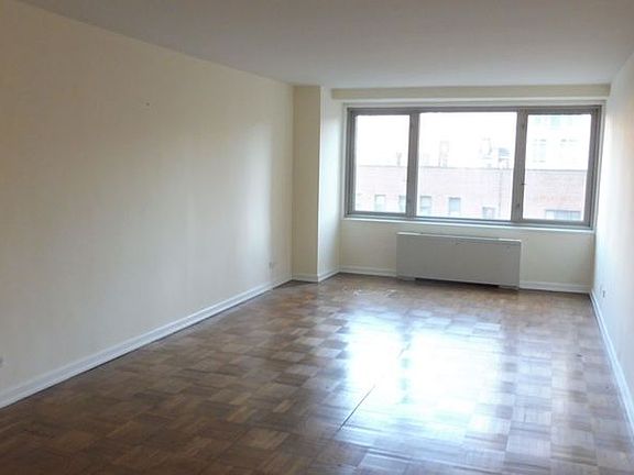 5th image of 444 E 82nd St APT 8H