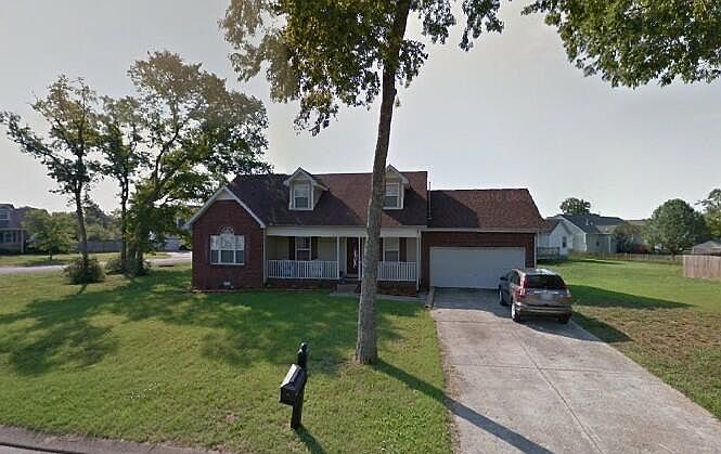 1st image of 2117 Eastview Dr