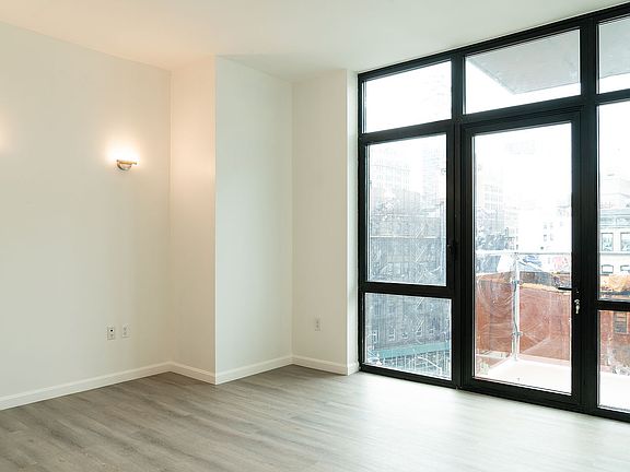 4th image of 111 Mulberry St #6E