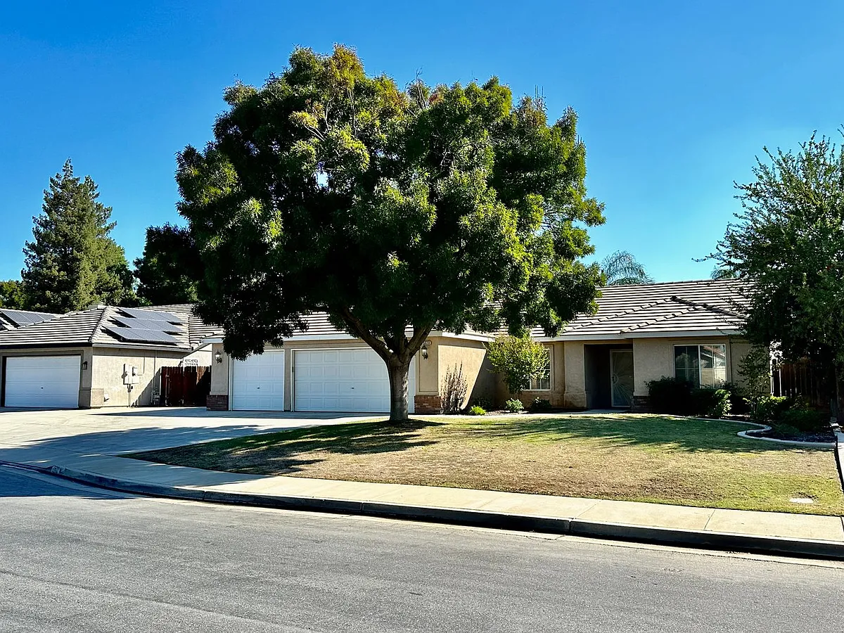 Building Photo - 5610 Charleville Ln